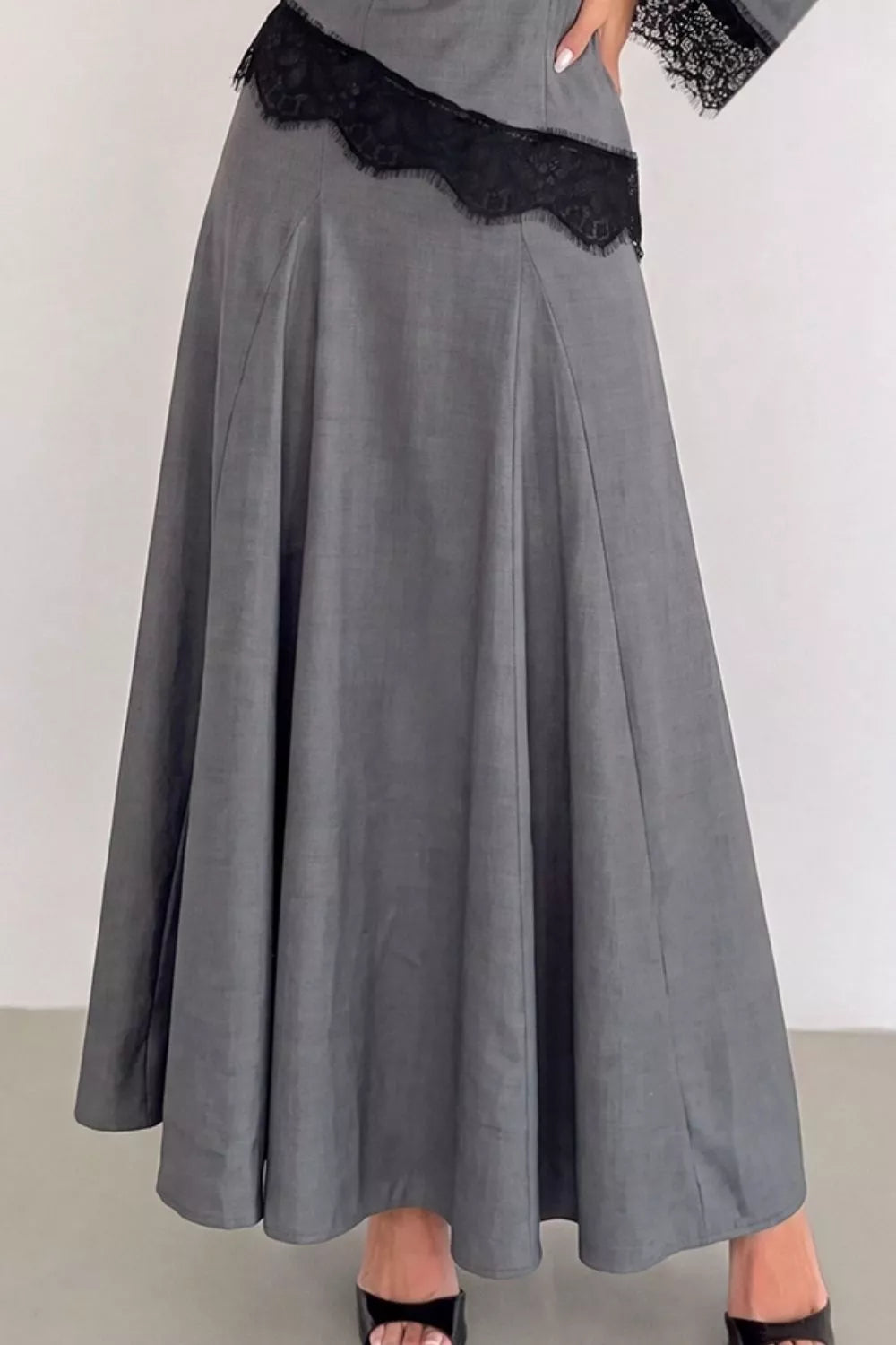 Jazmín Lace Top & Skirt Set